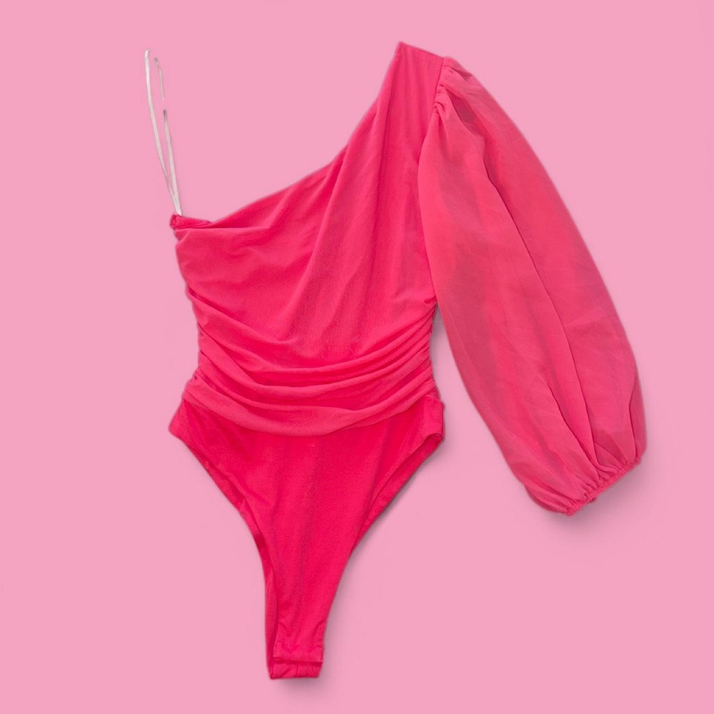 Hello Molly Hot Pink One Shoulder Bodysuit Size Medium Ruched Balloon Sleeve NWT